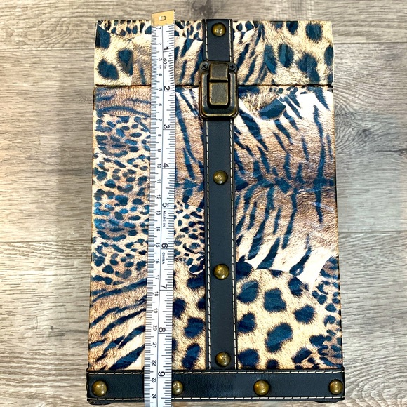 Love Leopard!  Decorative Display Accent Piece! - Picture 4 of 6